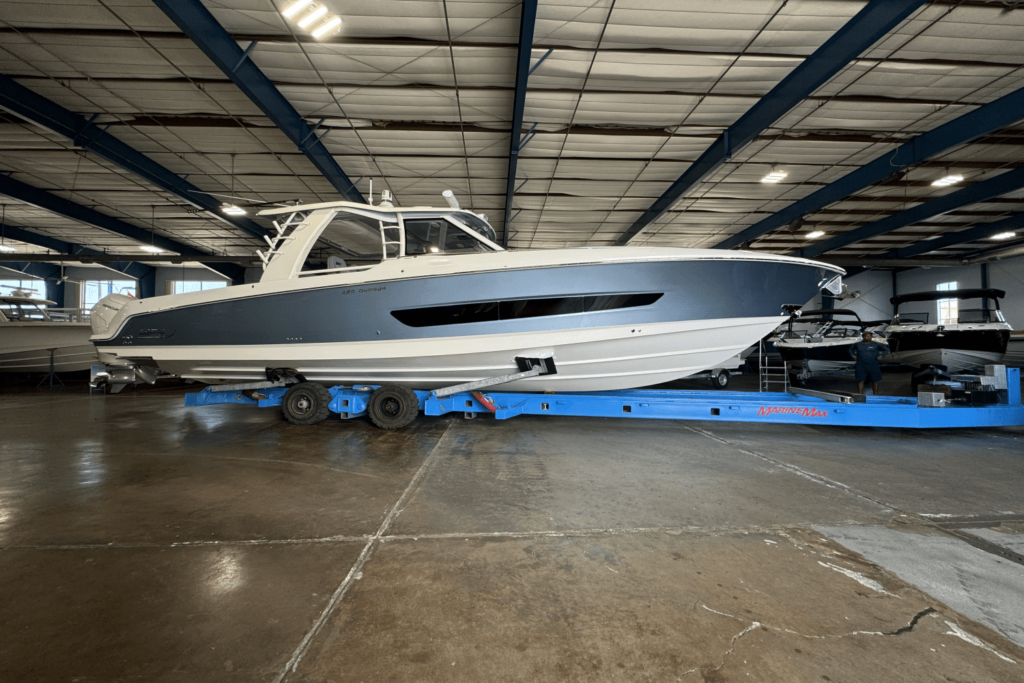 cwk8vqiapmkazeupdl4a_cropped - Shop and buy used or new boats at Best Selling Boats.