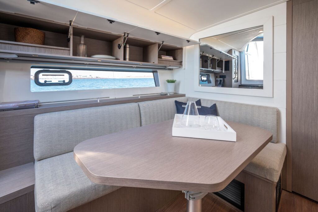 gt41-cabinlounge-usa - Shop and buy used or new boats at Best Selling Boats.