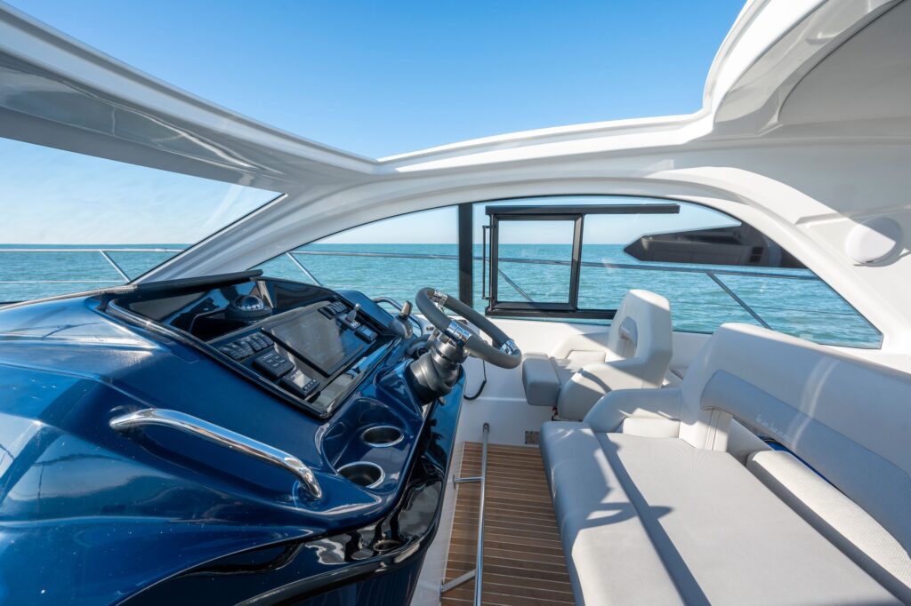 gt41-helm-usa - Shop and buy used or new boats at Best Selling Boats.