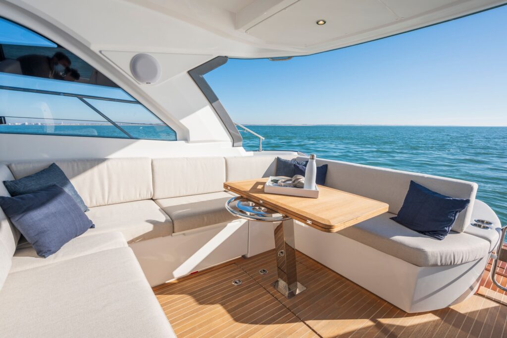 gt41-lounge-usa - Shop and buy used or new boats at Best Selling Boats.