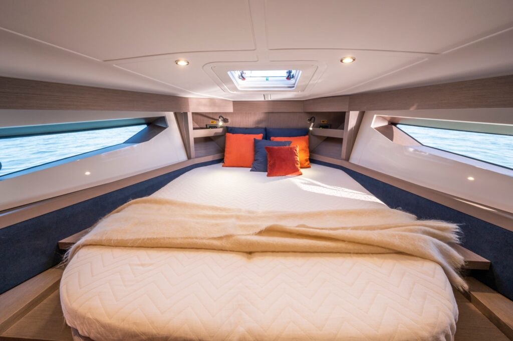 gt41-master-usa - Shop and buy used or new boats at Best Selling Boats.